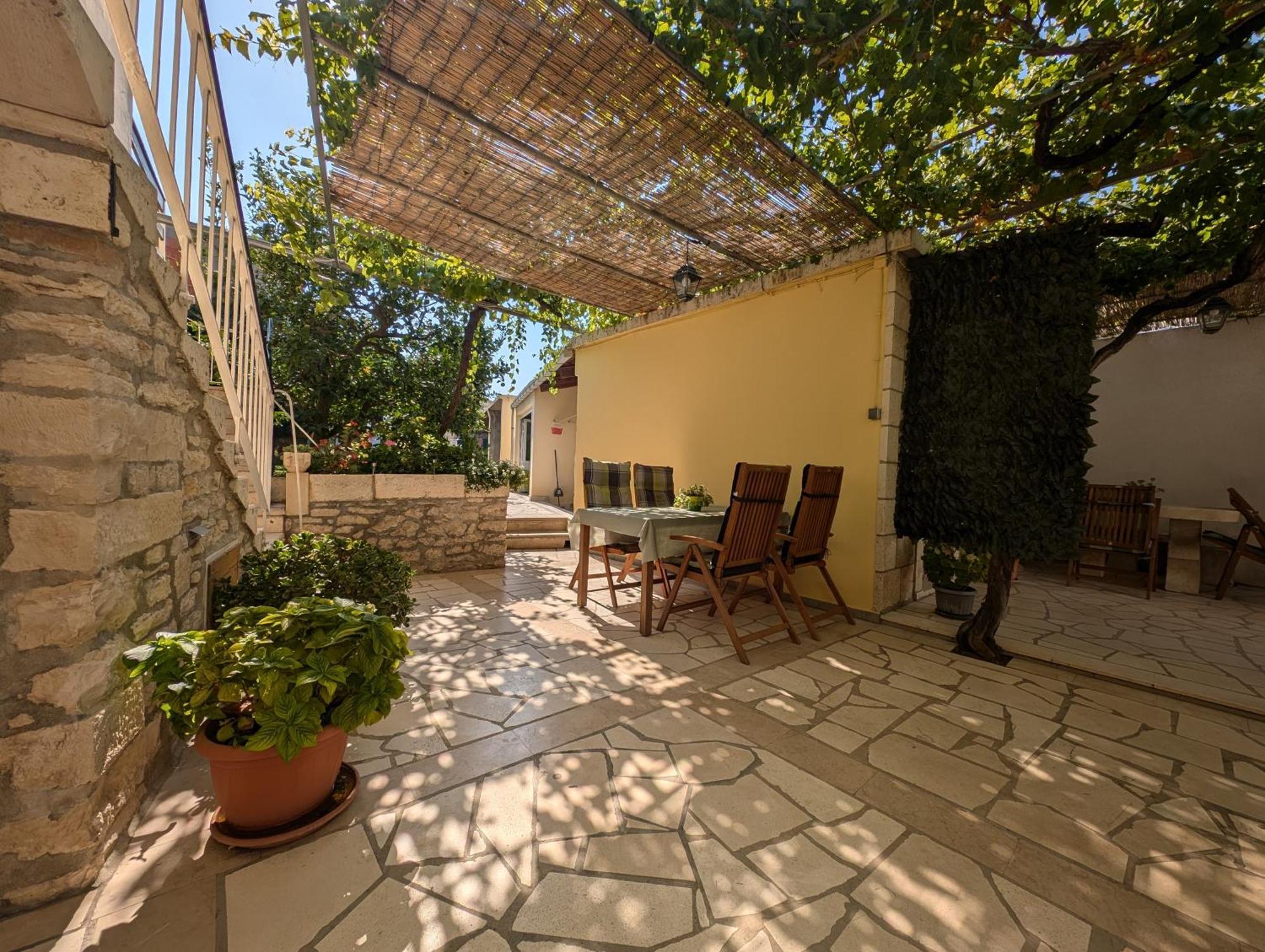 Apartments Ante Lumbarda Exterior foto