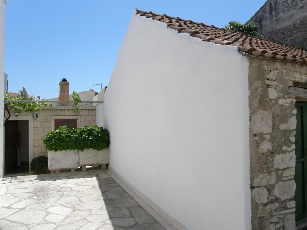 Apartments Ante Lumbarda Exterior foto